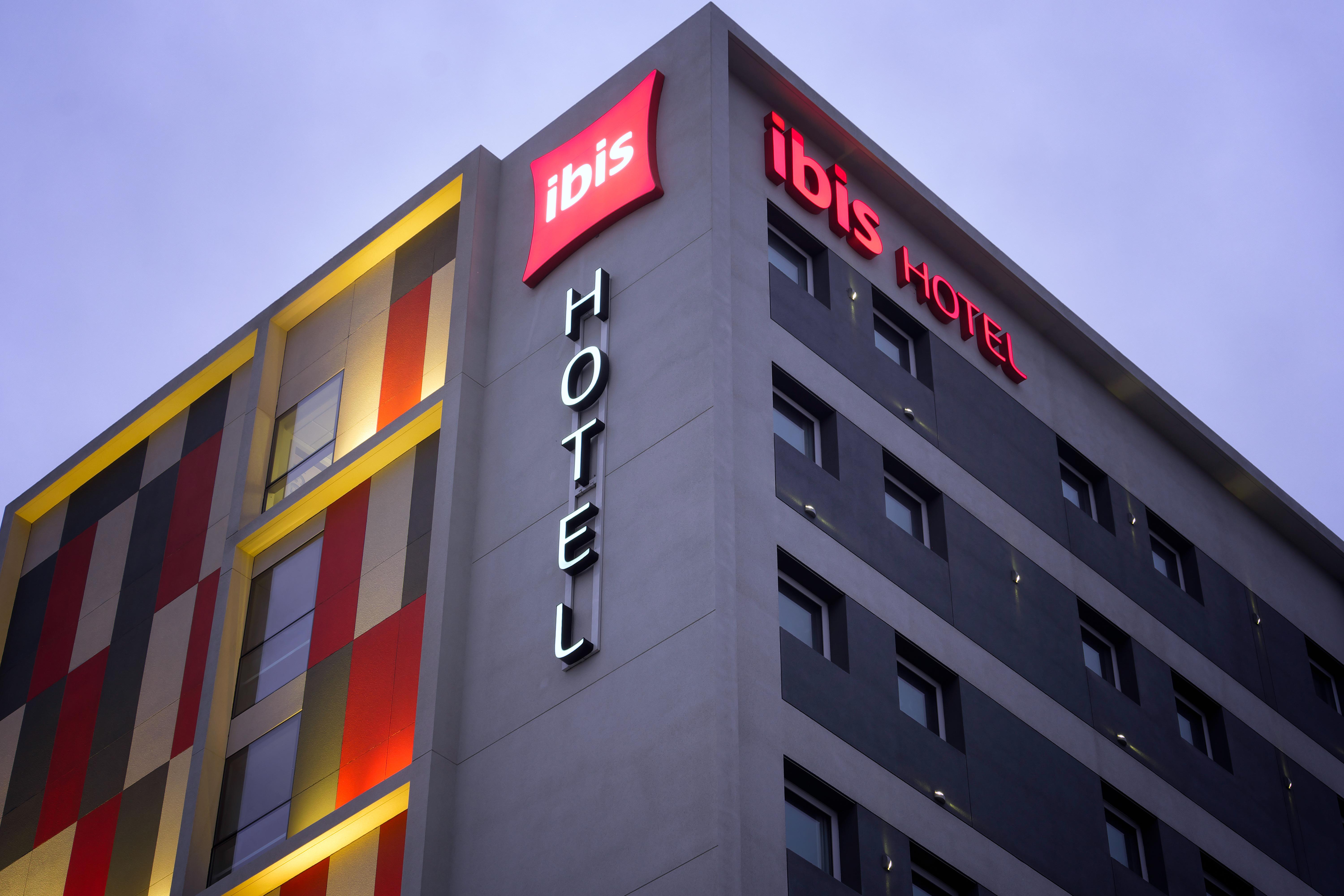 Ibis Trujillo Hotel Exterior photo